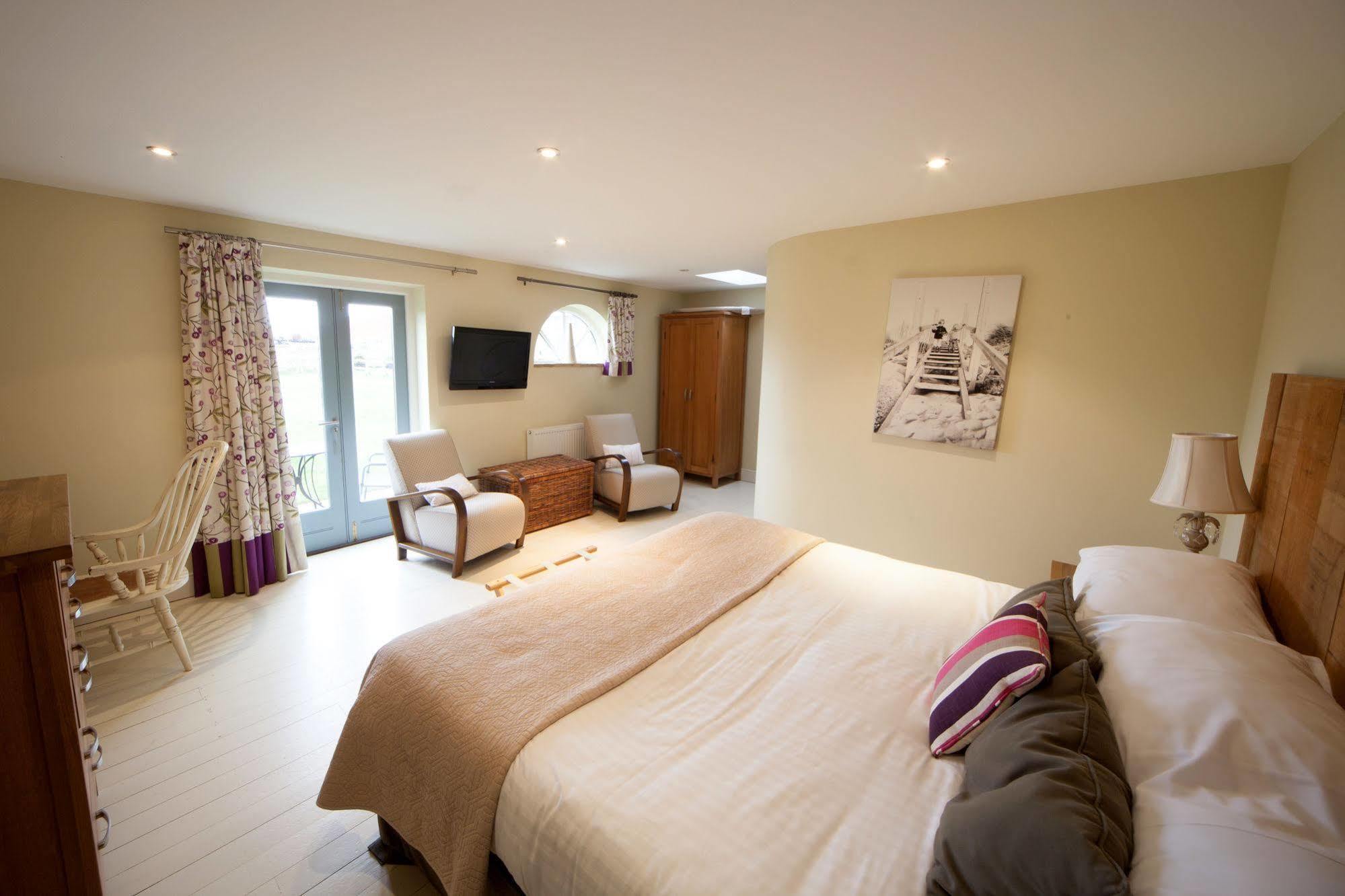 Titchwell Manor Hotel Экстерьер фото